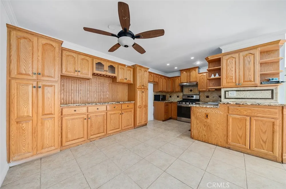 25792 Via Lomas #77 Laguna Hills, CA 92653