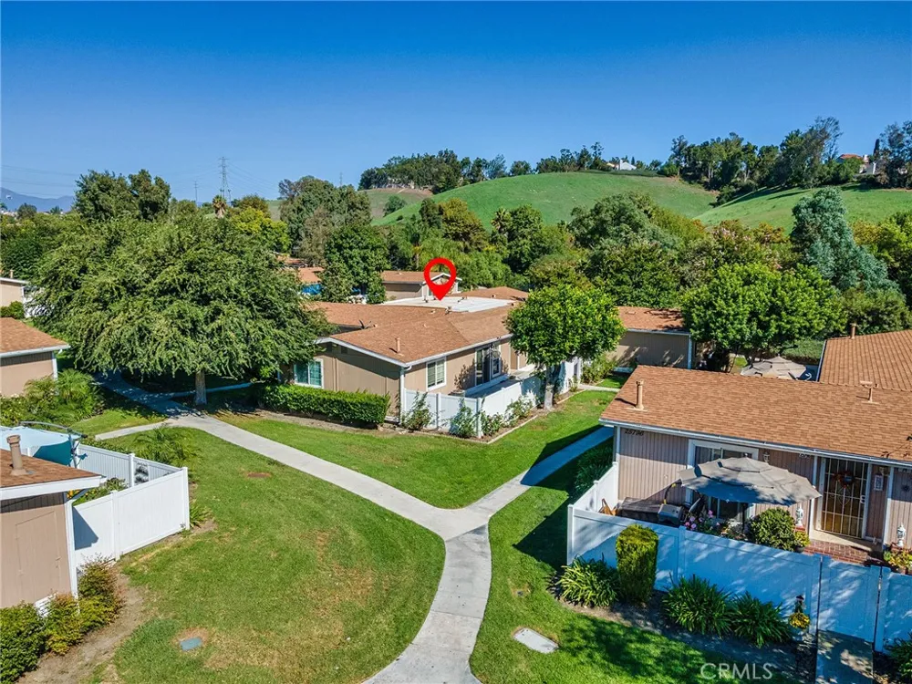 25792 Via Lomas #77 Laguna Hills, CA 92653