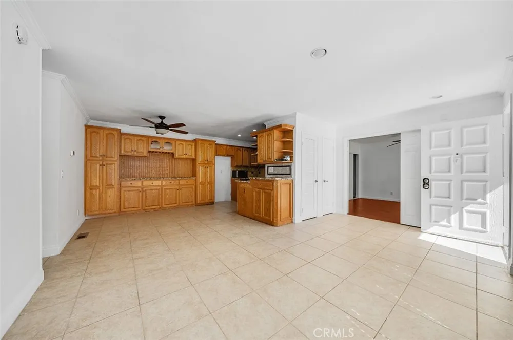 25792 Via Lomas #77 Laguna Hills, CA 92653
