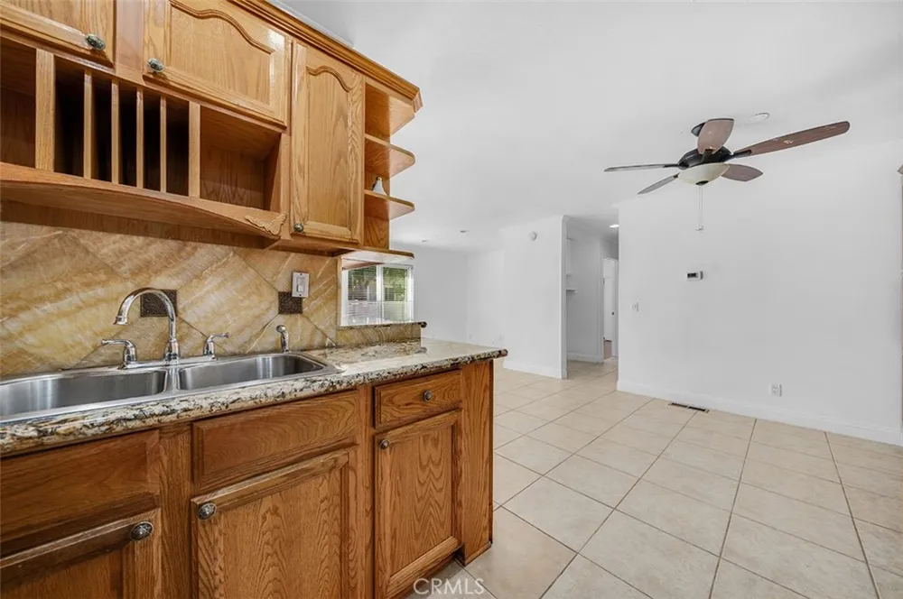 25792 Via Lomas #77 Laguna Hills, CA 92653
