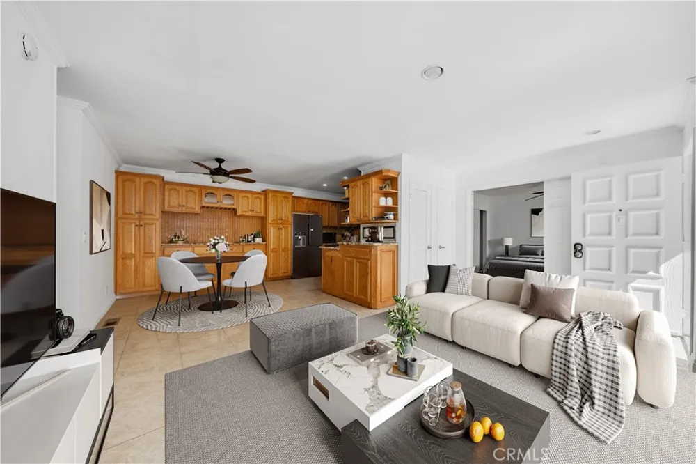 25792 Via Lomas #77 Laguna Hills, CA 92653