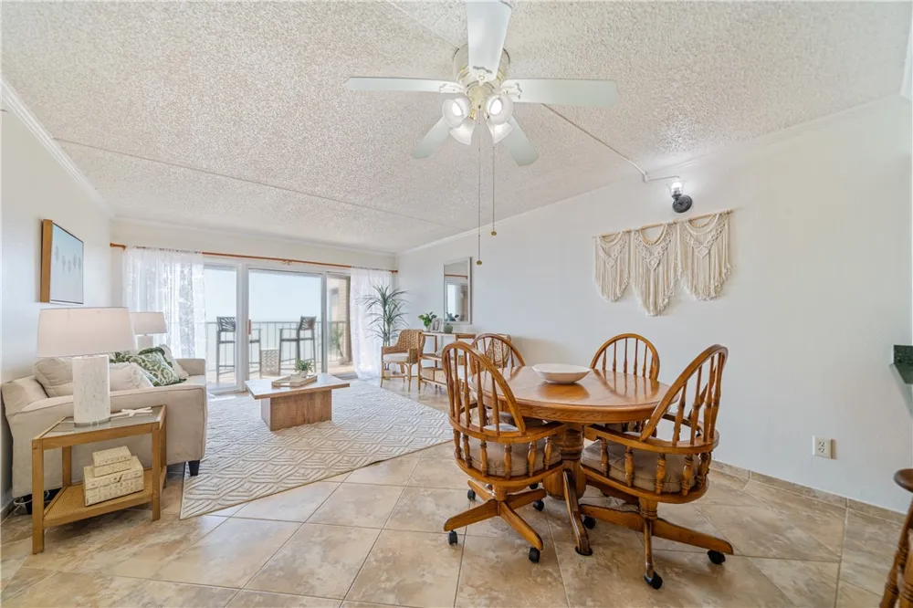 202 Reef Avenue #506 Corpus Christi, TX 78402