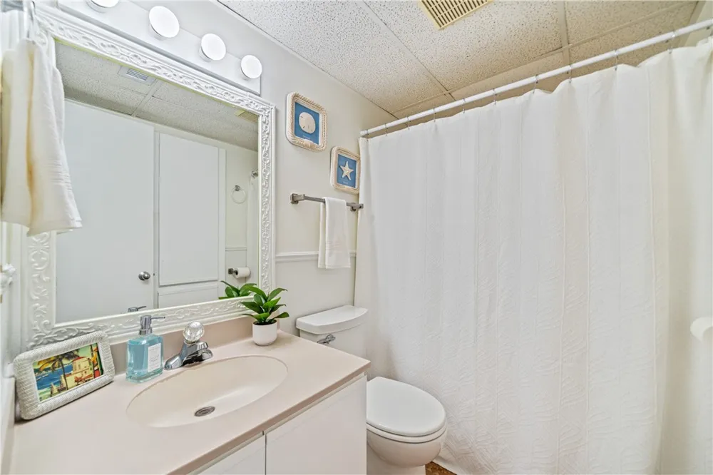 202 Reef Avenue #506 Corpus Christi, TX 78402