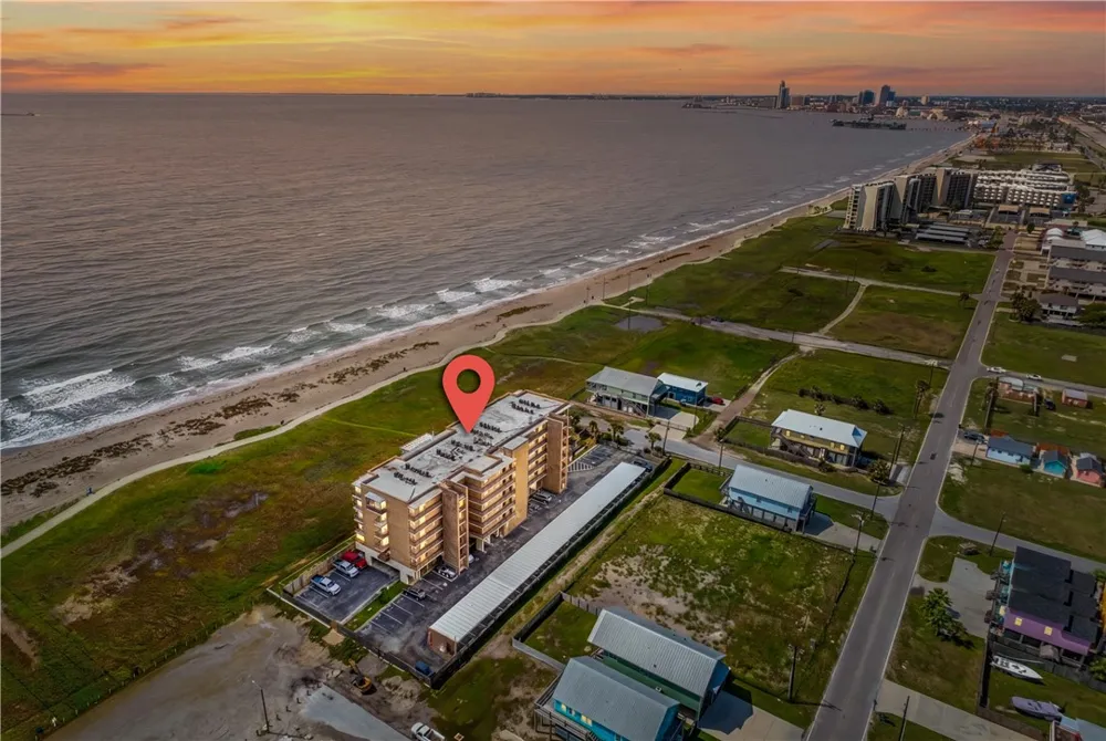 202 Reef Avenue #506 Corpus Christi, TX 78402