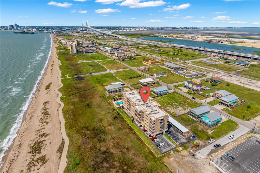 202 Reef Avenue #506 Corpus Christi, TX 78402