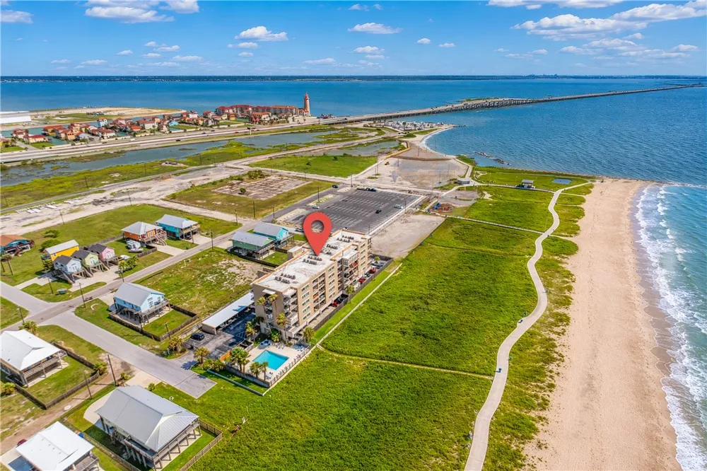 202 Reef Avenue #506 Corpus Christi, TX 78402