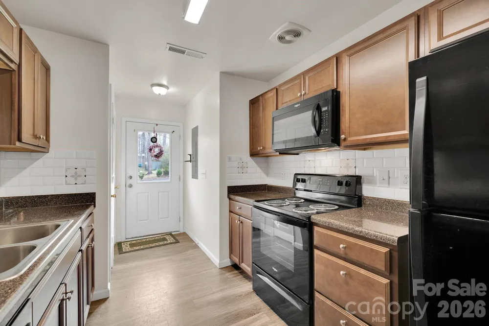 372 E Mills Avenue Mooresville, NC 28115