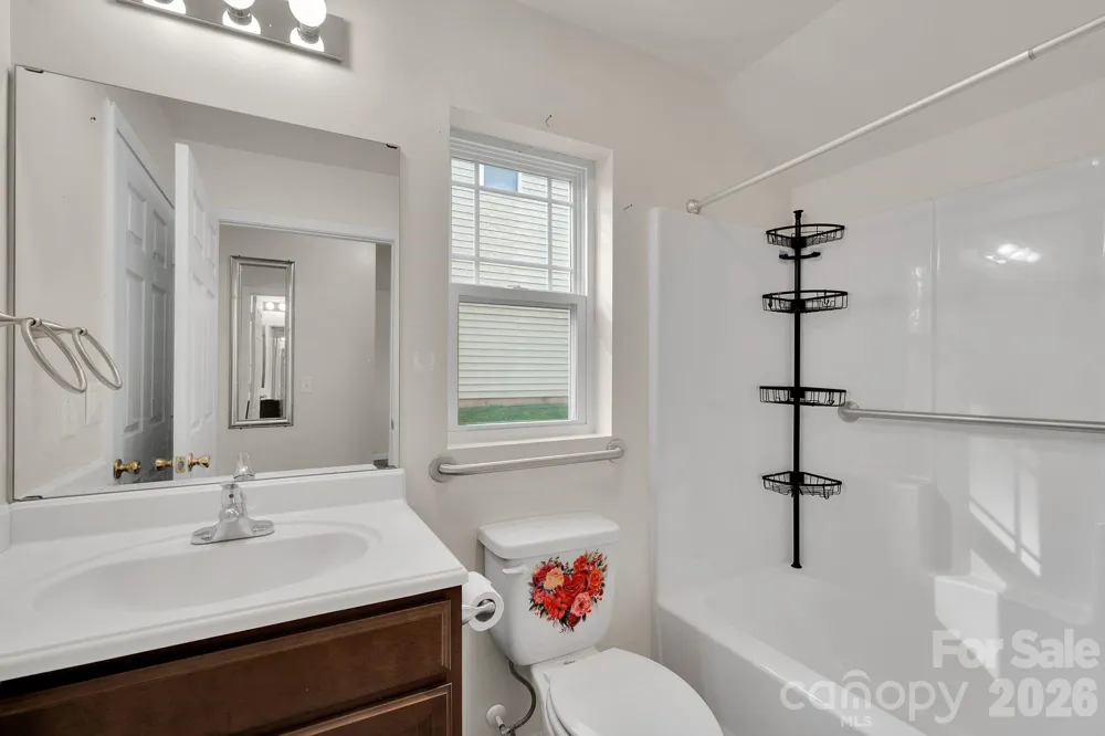 372 E Mills Avenue Mooresville, NC 28115