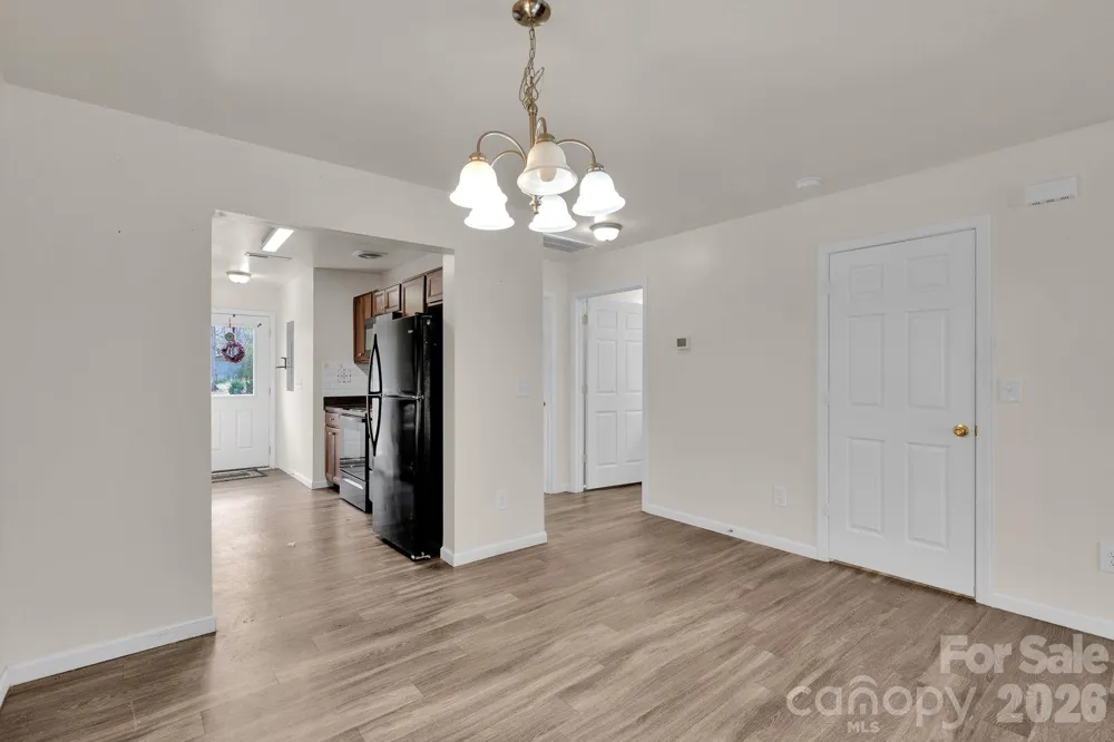 372 E Mills Avenue Mooresville, NC 28115