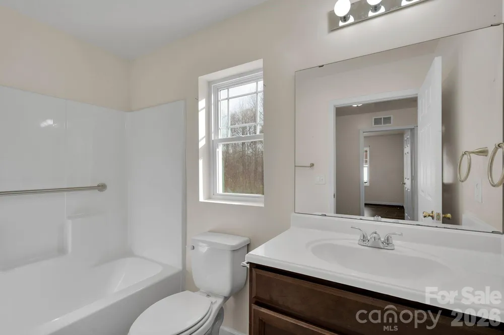 372 E Mills Avenue Mooresville, NC 28115