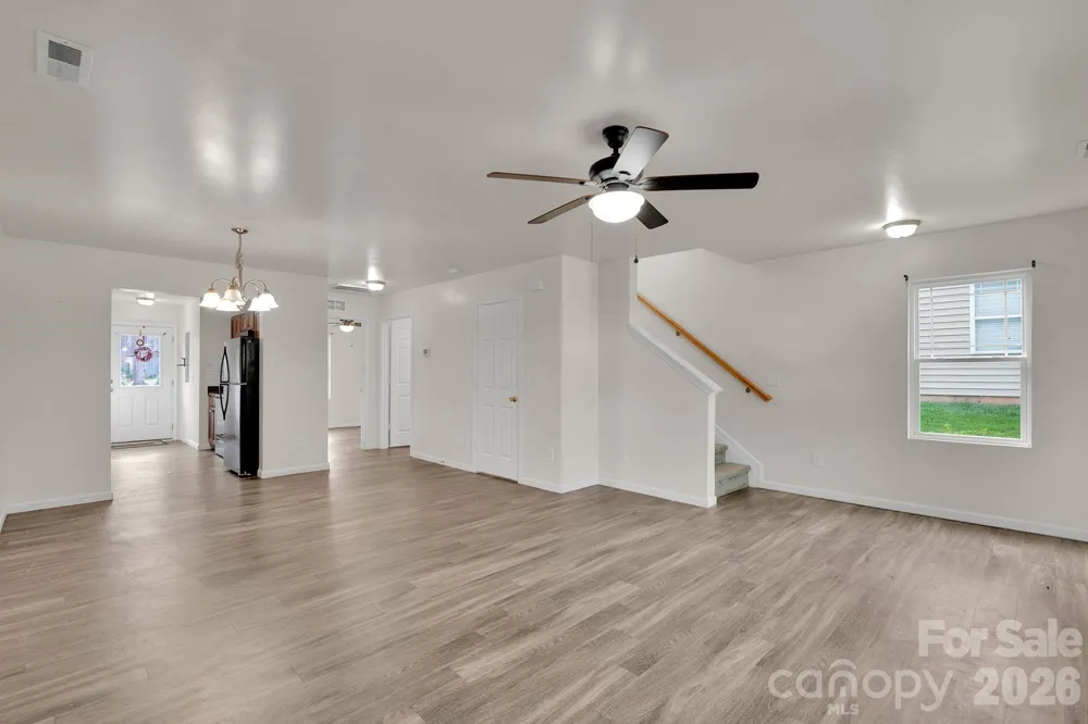 372 E Mills Avenue Mooresville, NC 28115