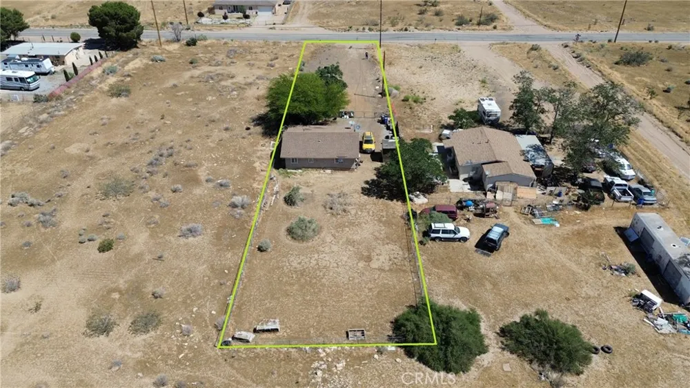 10877 Chamberlaine Way Adelanto, CA 92301