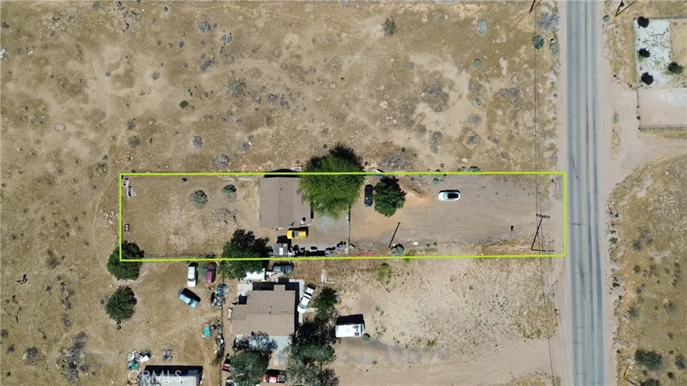 10877 Chamberlaine Way Adelanto, CA 92301