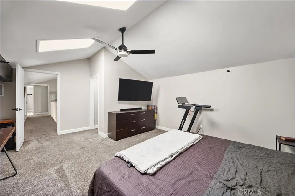 2000 Ashe #2 Bakersfield, CA 93309