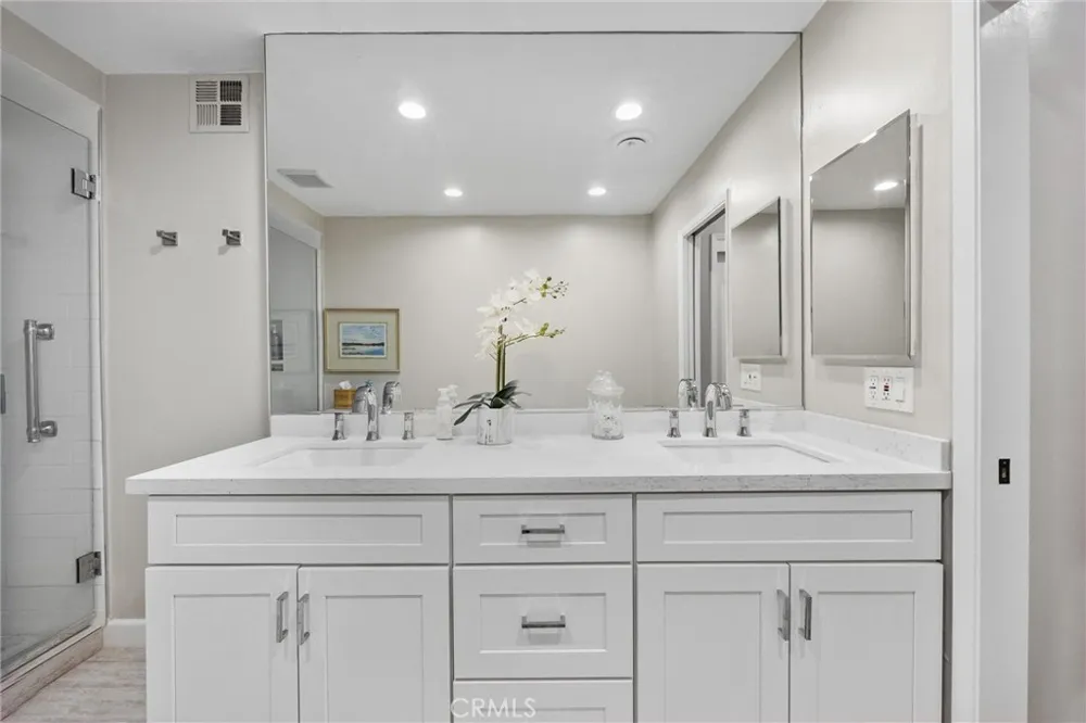 2000 Ashe #2 Bakersfield, CA 93309