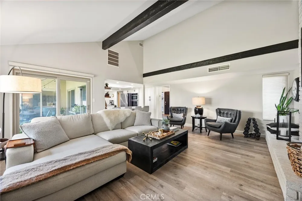 2000 Ashe #2 Bakersfield, CA 93309