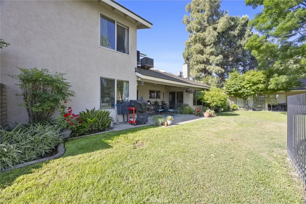 2000 Ashe #2 Bakersfield, CA 93309