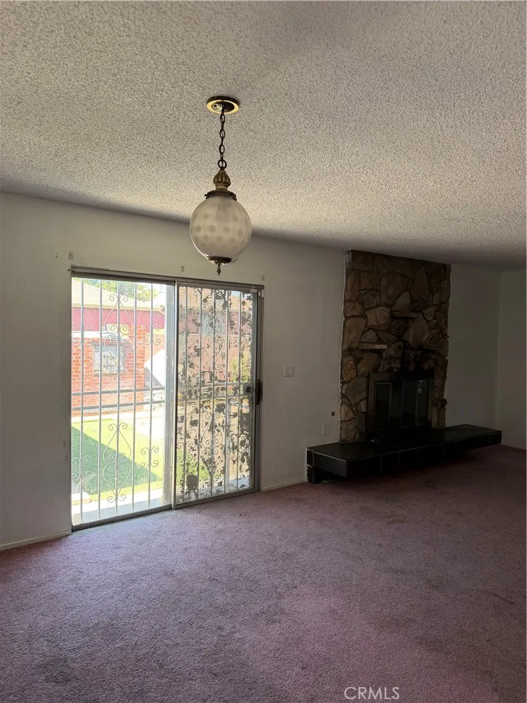 1705 W Arbutus Compton, CA 90220