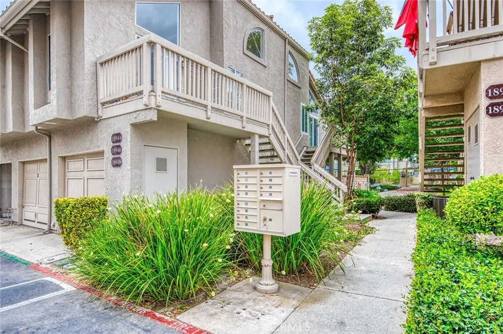 18948 Canyon Hill Trabuco Canyon, CA 92679
