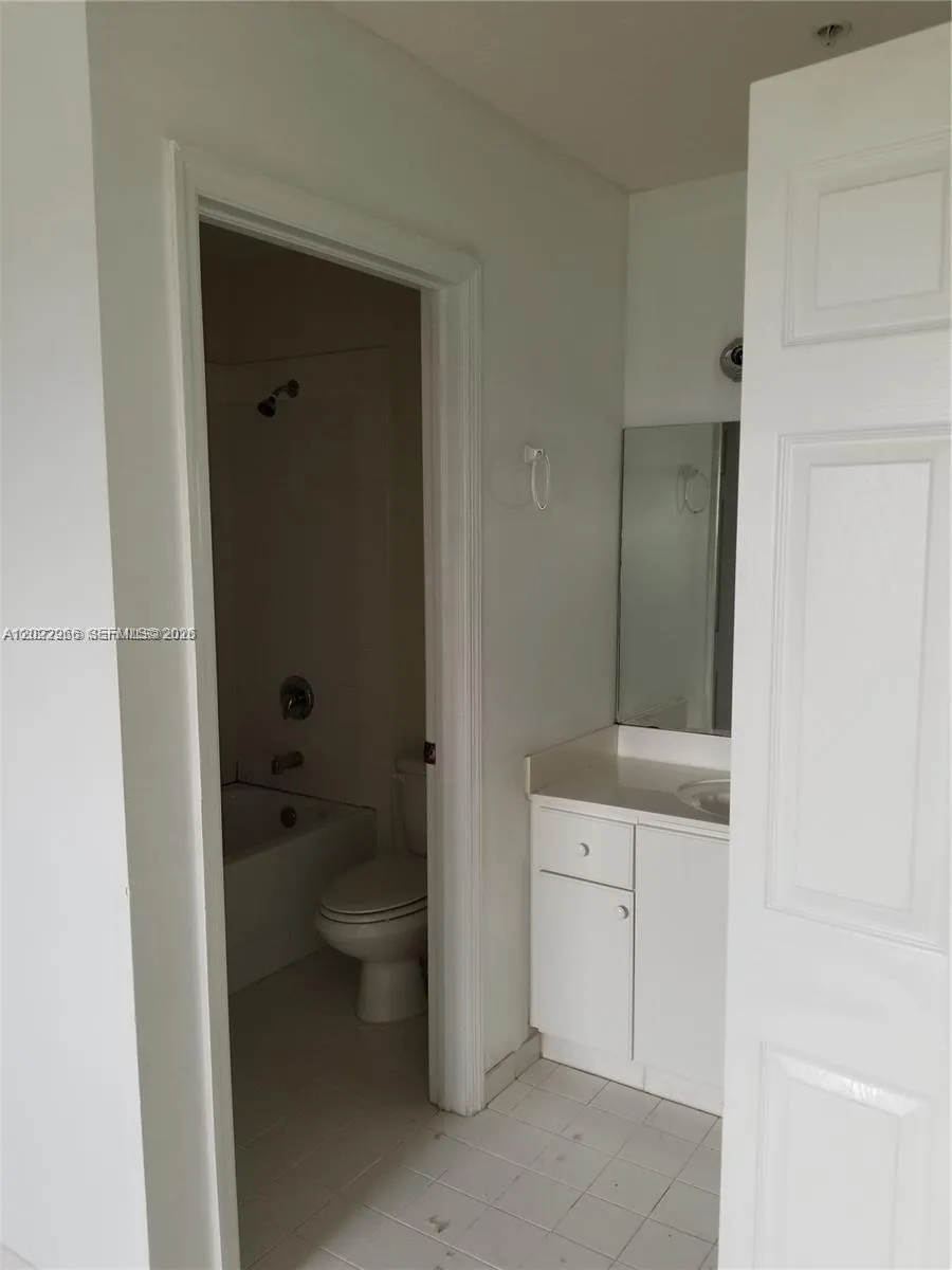 22921 SW 88th Pl #304 Cutler Bay, FL 33190