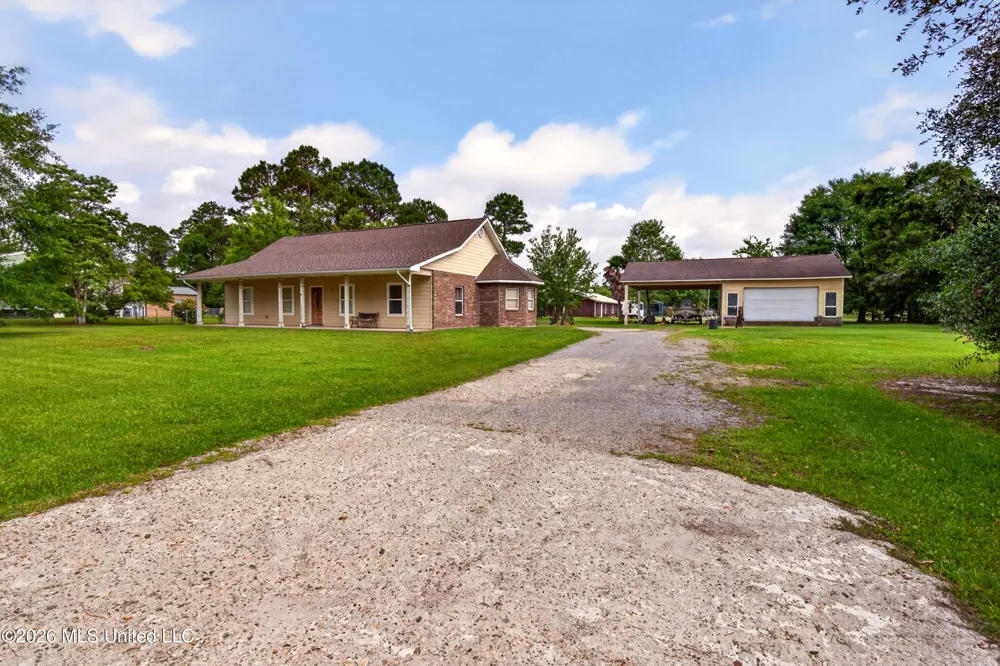 1200 Taranto Street Waveland, MS 39576