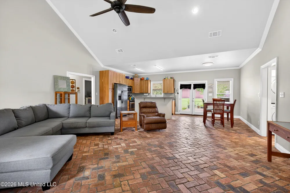 1200 Taranto Street Waveland, MS 39576