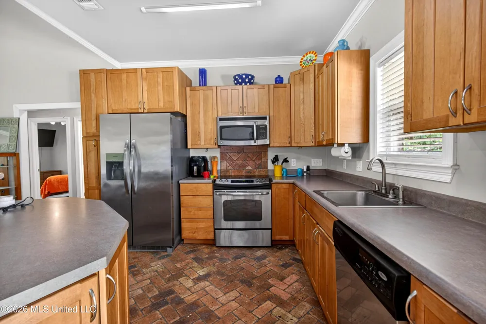 1200 Taranto Street Waveland, MS 39576