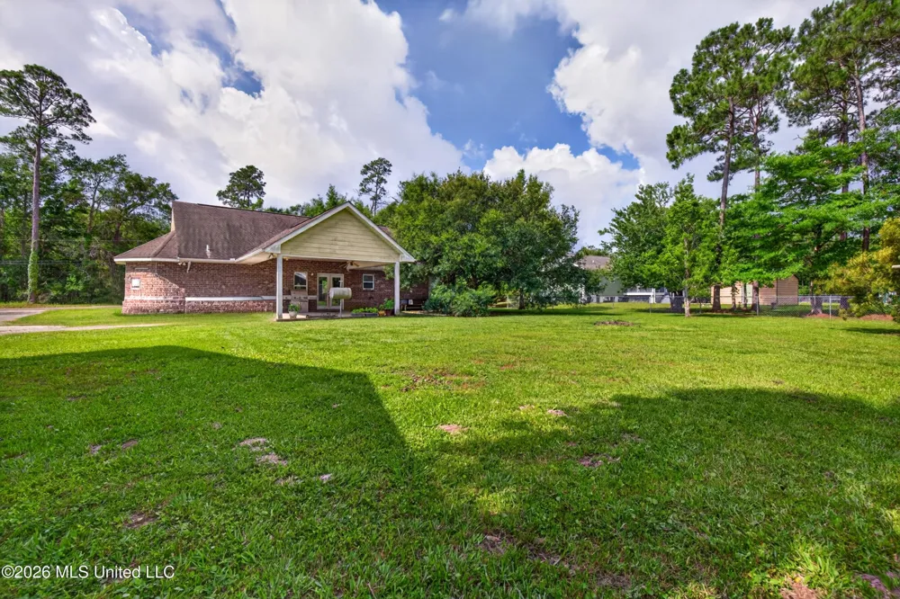 1200 Taranto Street Waveland, MS 39576