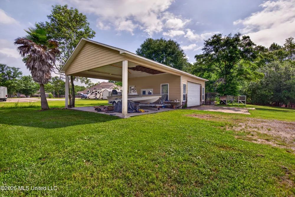 1200 Taranto Street Waveland, MS 39576