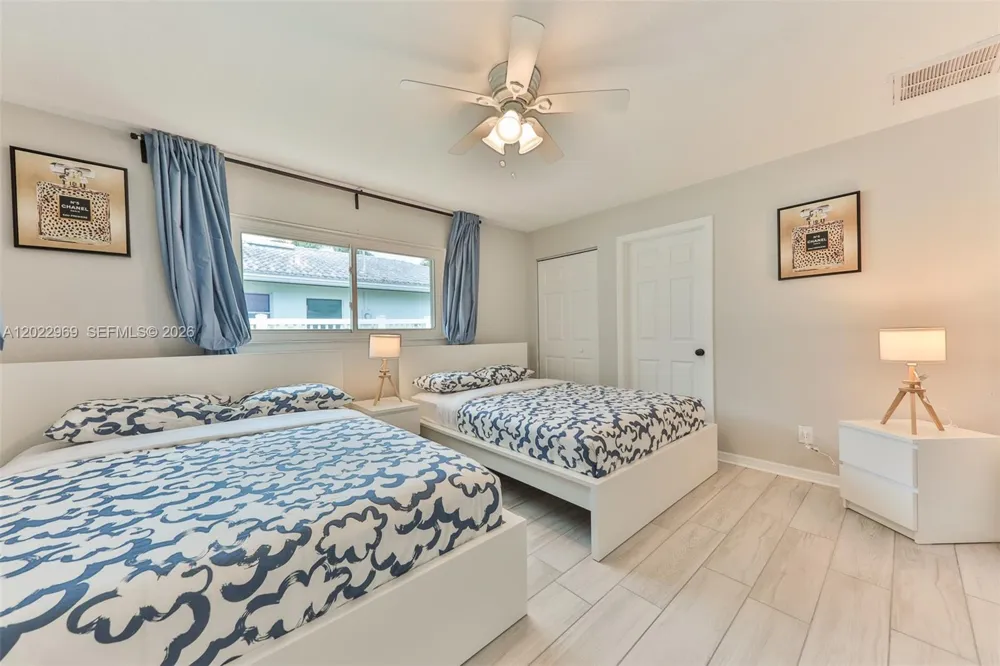 355 Bayshore Dr Cape Coral, FL 33904
