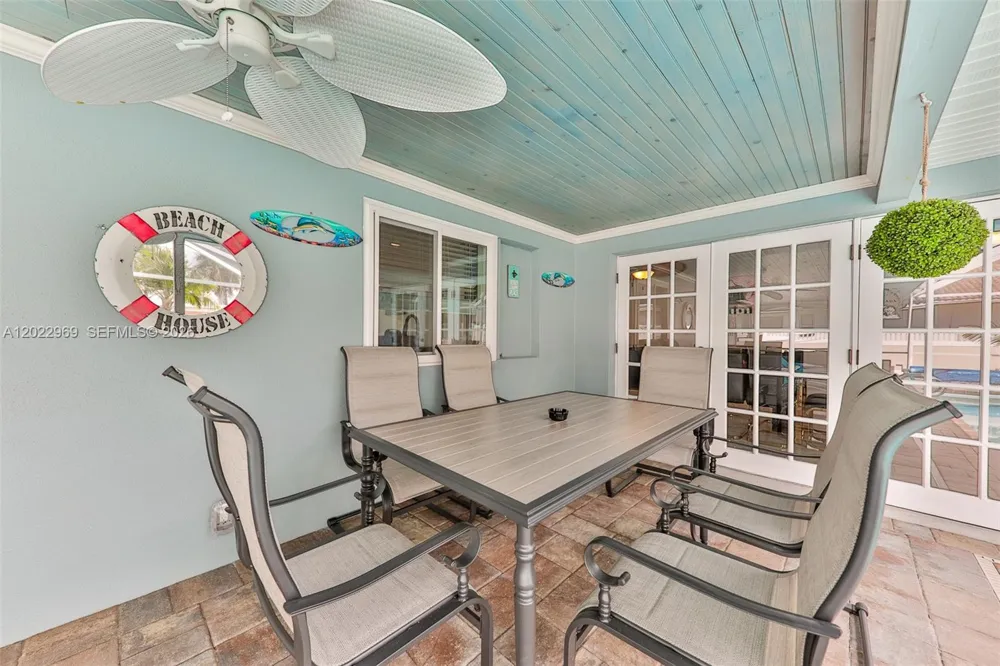 355 Bayshore Dr Cape Coral, FL 33904