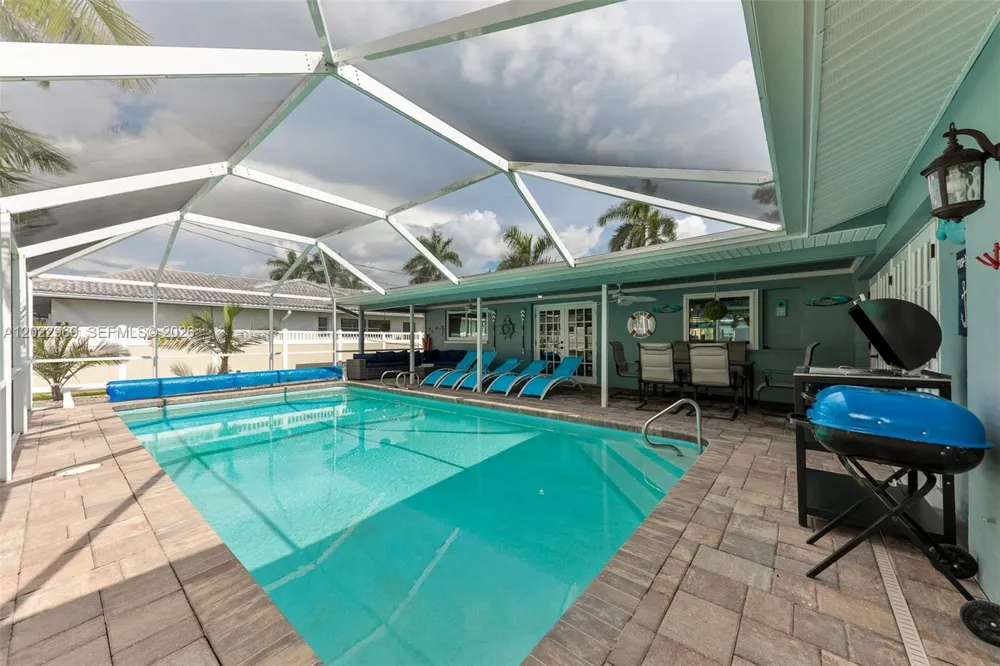 355 Bayshore Dr Cape Coral, FL 33904