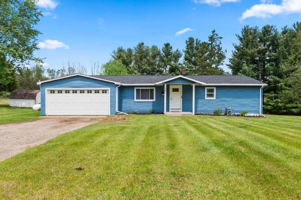 1240 E Hastings Lake Road Jonesville, MI 49250