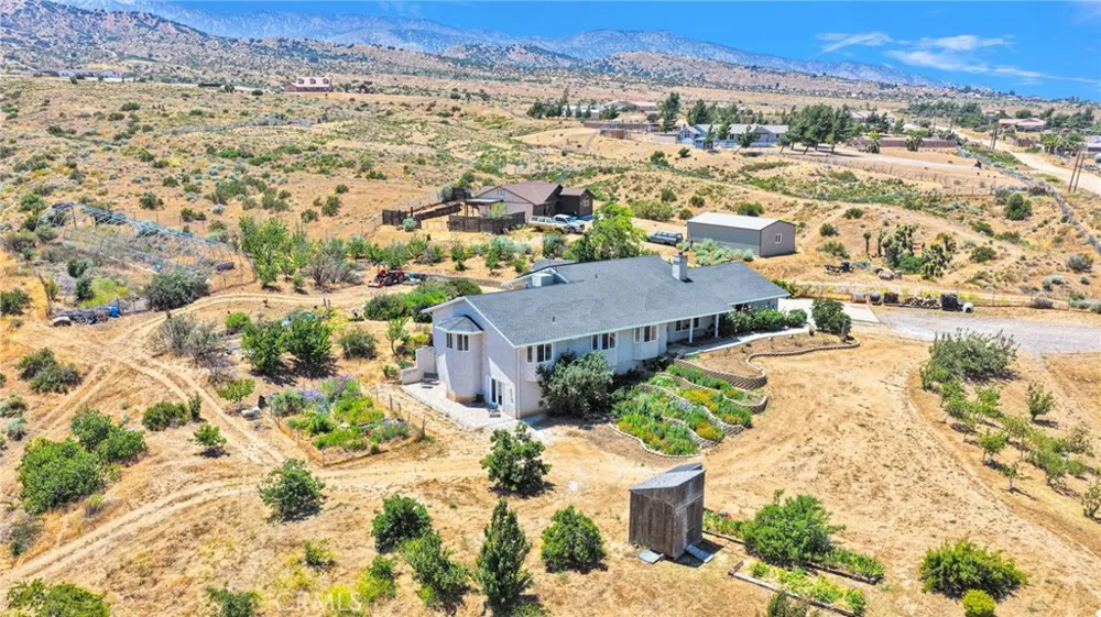 5137 Cygnet Phelan, CA 92371