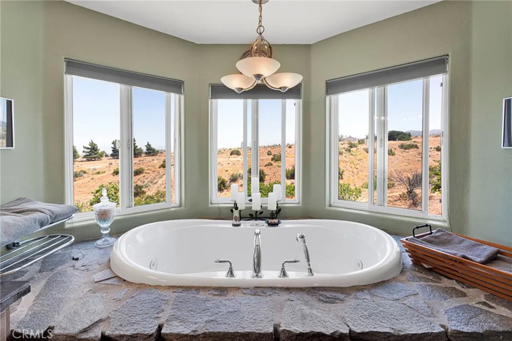 5137 Cygnet Phelan, CA 92371