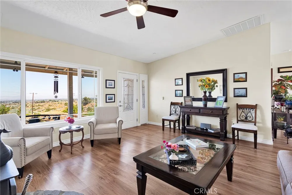 5137 Cygnet Phelan, CA 92371