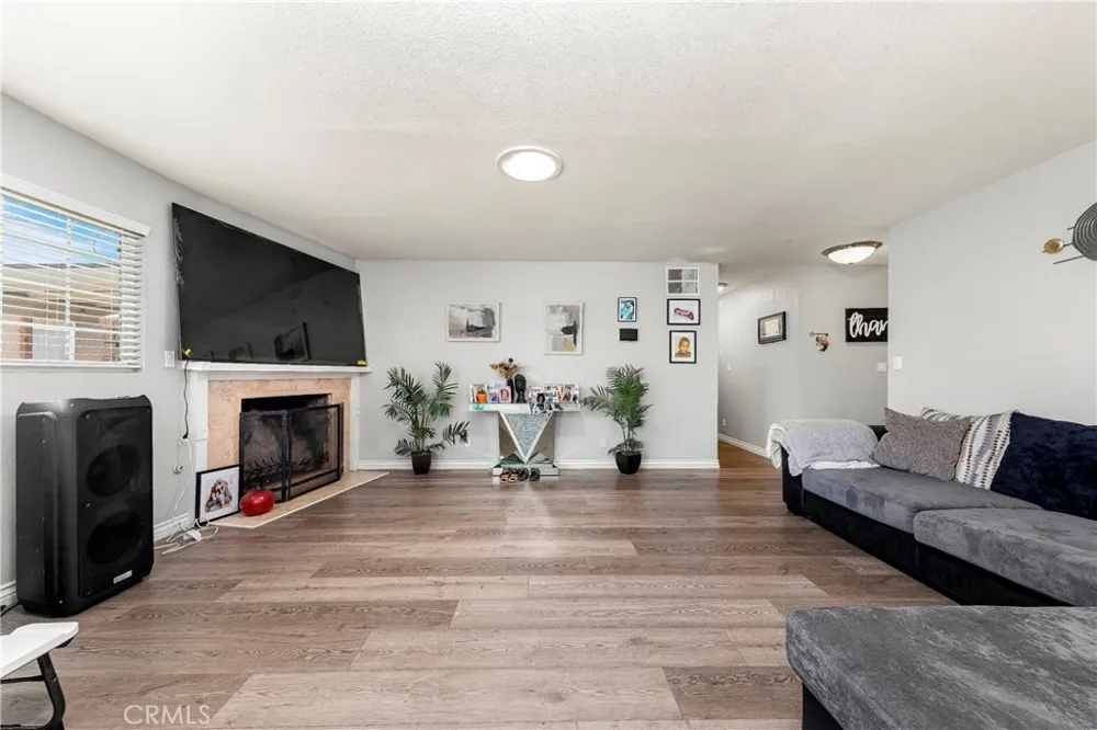 45046 18th W Lancaster, CA 93534