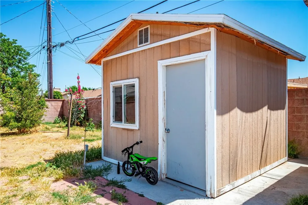 45046 18th W Lancaster, CA 93534