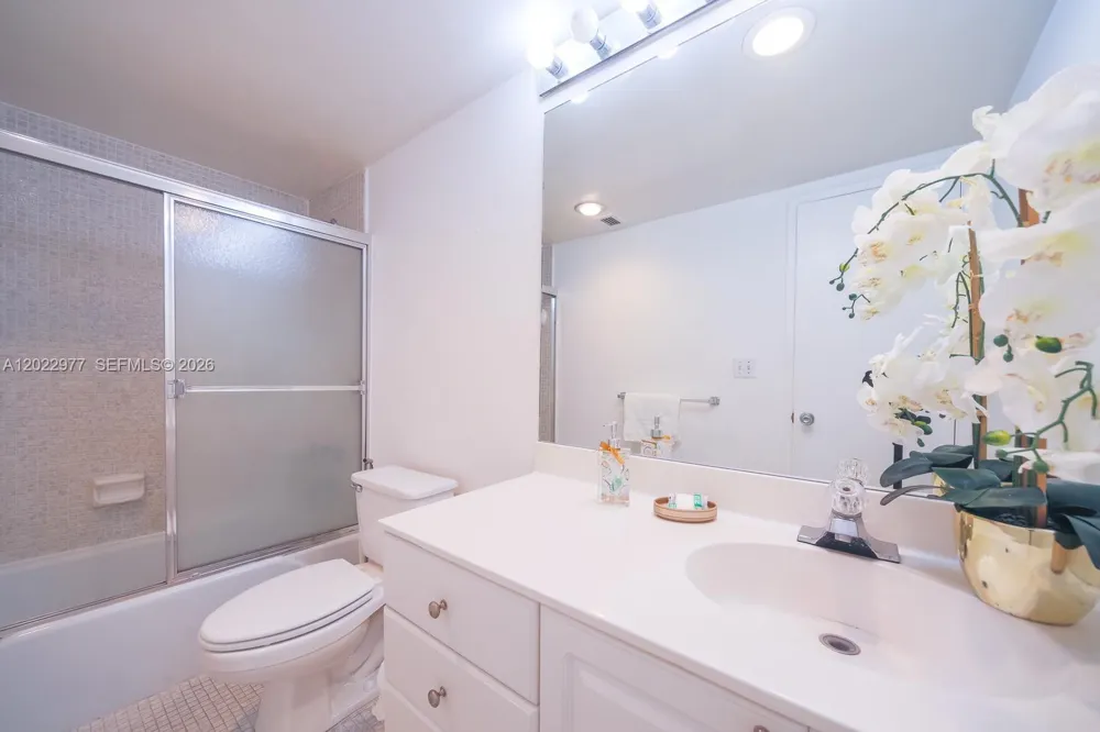 19370 Collins Ave #622 Sunny Isles Beach, FL 33160