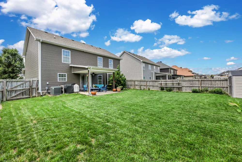 3735 Windmill Dr Clarksville, TN 37040