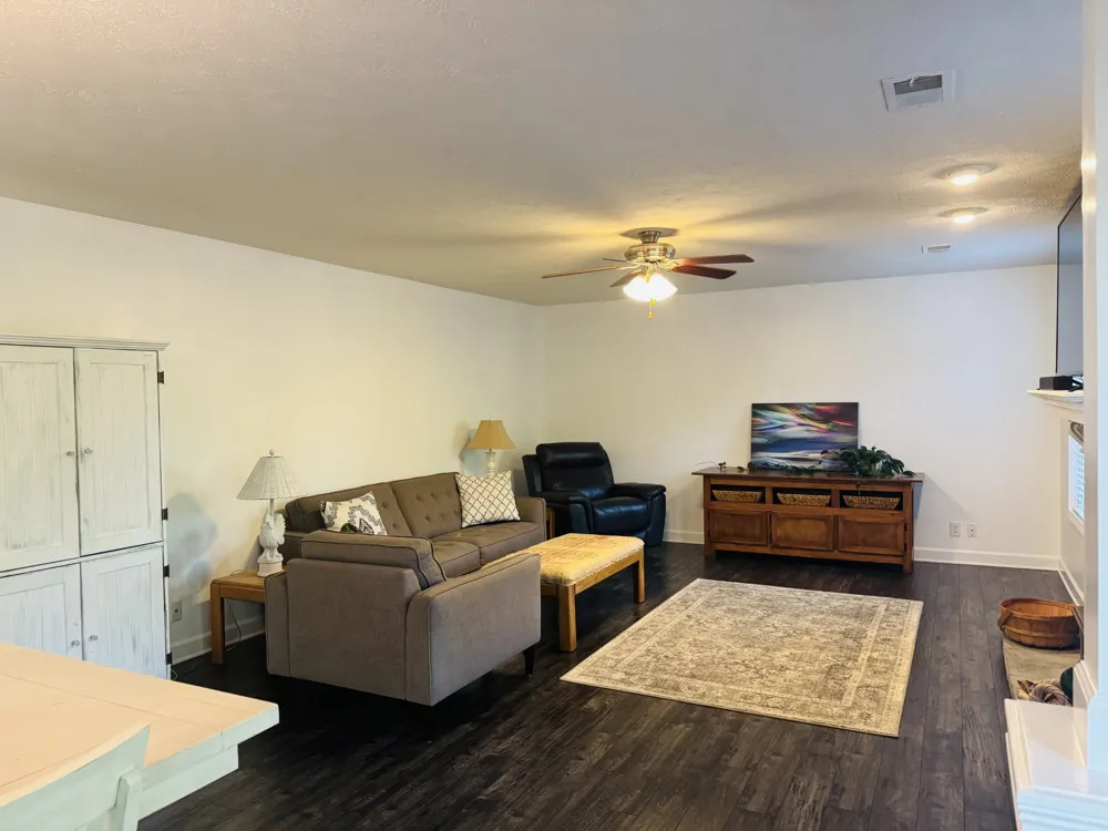 3735 Windmill Dr Clarksville, TN 37040