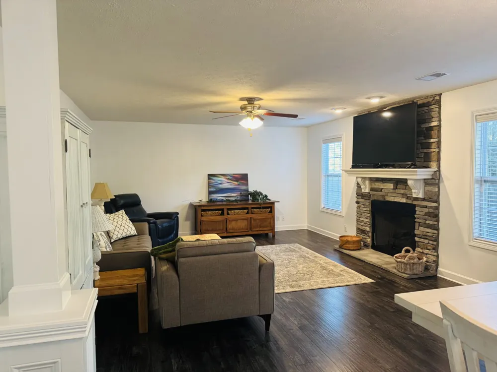 3735 Windmill Dr Clarksville, TN 37040