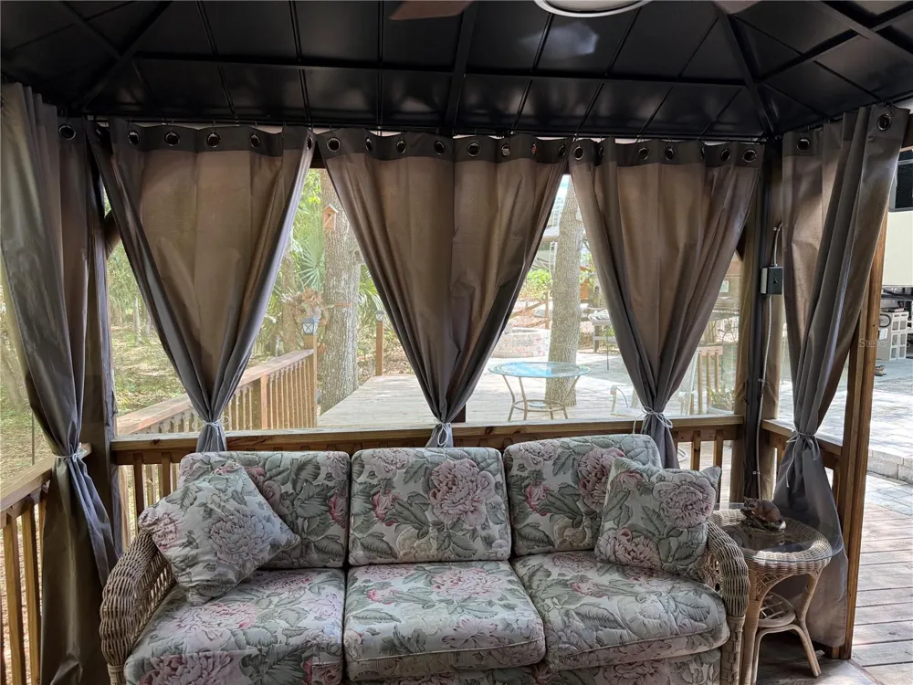 2853 NE 104TH TERRACE Silver Springs, FL 34488