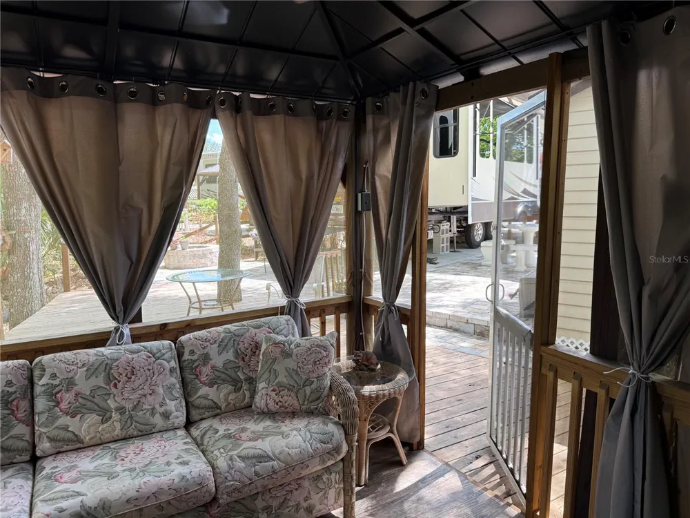 2853 NE 104TH TERRACE Silver Springs, FL 34488