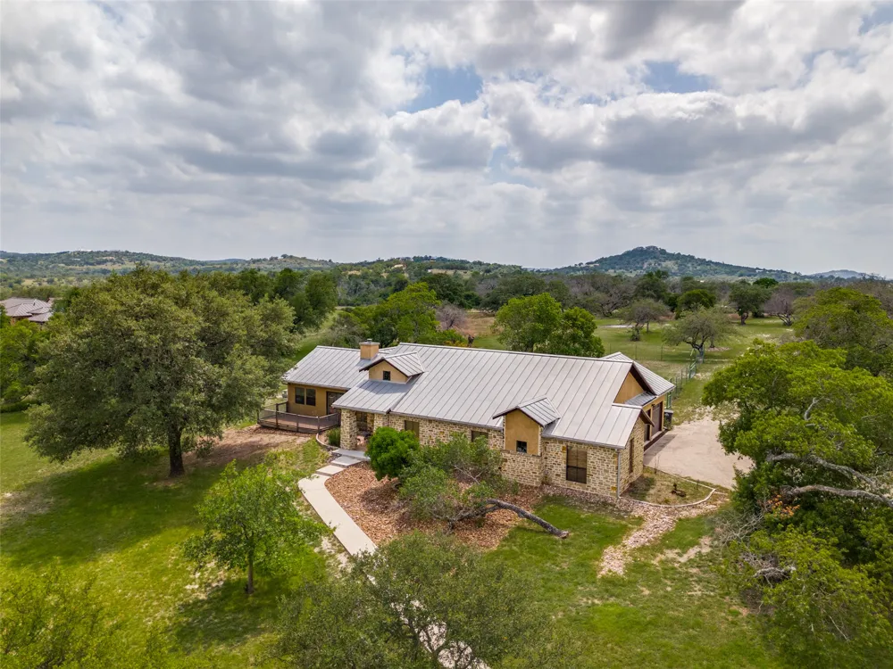 988 Kendall Jackson Comfort, TX 78013