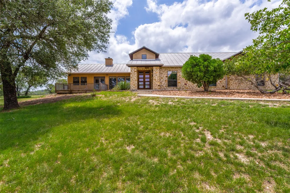 988 Kendall Jackson Comfort, TX 78013