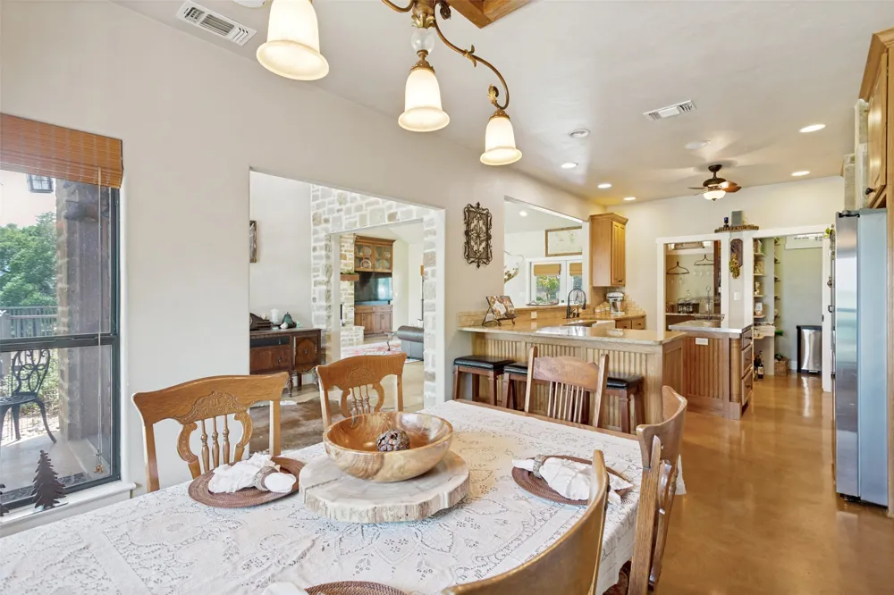 988 Kendall Jackson Comfort, TX 78013