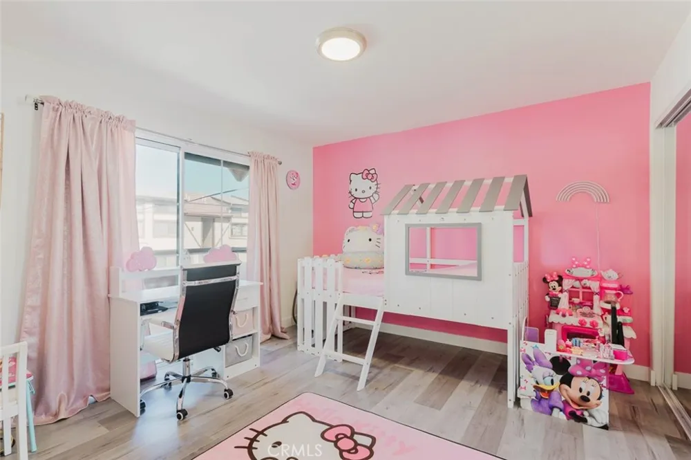 10128 Hillhaven Avenue #101 Tujunga, CA 91042