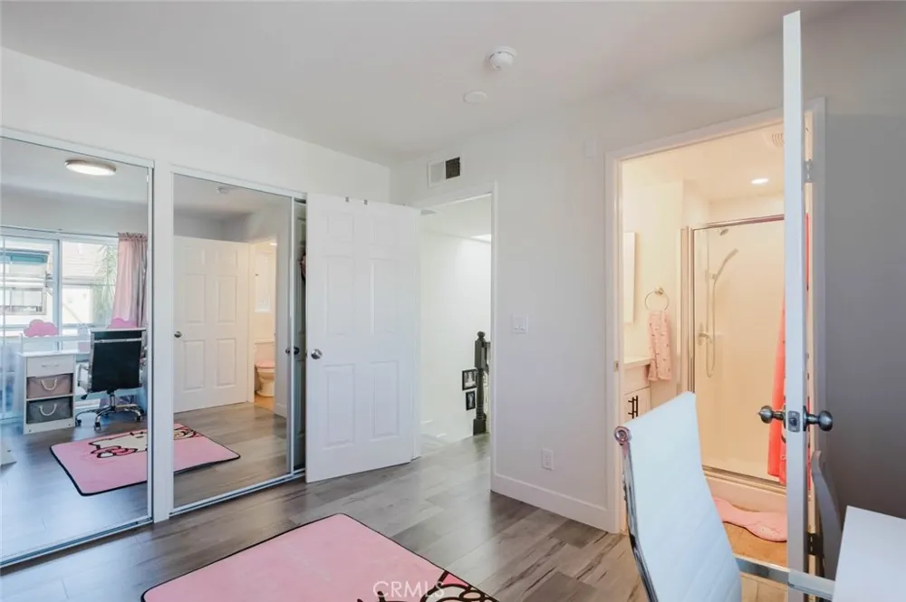 10128 Hillhaven Avenue #101 Tujunga, CA 91042