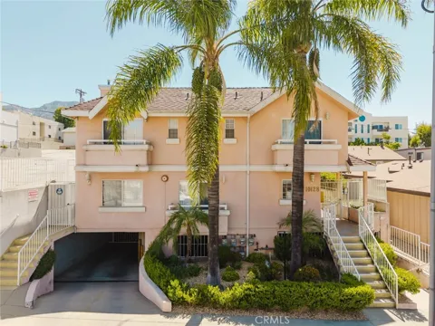 10128 Hillhaven Avenue #101